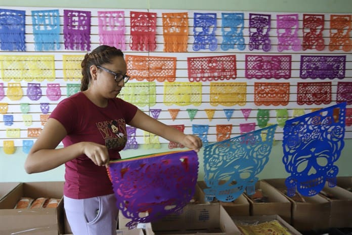 Papel Picado Comienza A Dar Color Al D A De Muertos