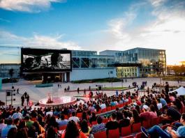 Buscan trasmitir concierto de The Cure en Plaza Bicentenario de la UDG