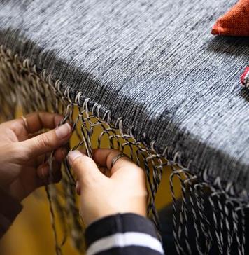 Alianza de artesanos zapotecas impulsa renovación textil en Oaxaca