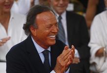 La Fiscalía española avala que se investigue a Julio Iglesias por agresión sexual