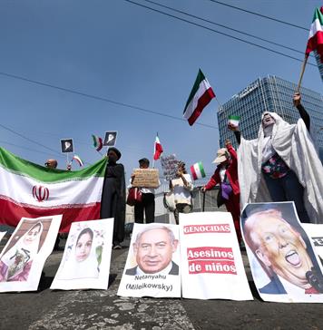 Comunidad iraní en México protesta frente a embajada de EE.UU por guerra en Oriente Medio Comunidad iraní en México protesta frente a embajada de EE.UU por guerra en Oriente Medio