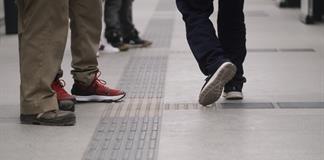 Tres de cada 10 municipios avanzan en sancionar el acoso callejero