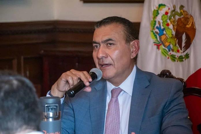 Renuncia Salvador Zamora tras dos semanas de crisis política en Jalisco; Carlos Arias Madrid lo sustituye Renuncia Salvador Zamora tras dos semanas de crisis política en Jalisco; Carlos Arias Madrid lo sustituye
