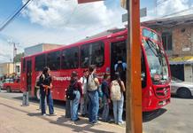 Tras reajuste de rutas, estudiantes señalan que faltan unidades