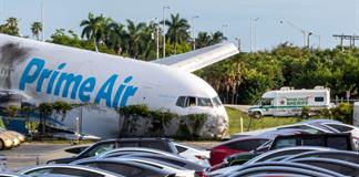 Amazon suspende su relación con la aerolínea implicada en el accidente mortal en Miami Amazon suspende su relación con la aerolínea implicada en el accidente mortal en Miami
