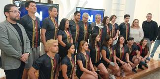 Presentaron jersey y medalla de la X edición de la carrera Leones Negros Presentaron jersey y medalla de la X edición de la carrera Leones Negros