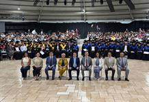 Egresan 332 nuevos profesionistas del Centro Universitario del Sur