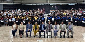Egresan 332 nuevos profesionistas del Centro Universitario del Sur