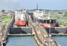 El Canal de Panamá eleva a 33 los tránsitos diarios por la mejora en el régimen de lluvias El Canal de Panamá eleva a 33 los tránsitos diarios por la mejora en el régimen de lluvias