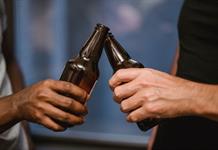 Piden reformar impuesto al alcohol para proteger a jóvenes