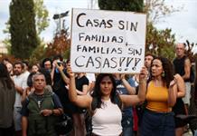 Presionado por las protestas, el gobierno español anuncia medidas contra la crisis de la vivienda