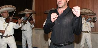 Muere el polémico político, estrella de realities y boxeador mexicano Jorge Kahwagi Muere el polémico político, estrella de realities y boxeador mexicano Jorge Kahwagi