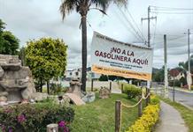 Vecinos de Zapopan, en contra de gasolinera a nombre de ex alcalde de Tlaquepaque Vecinos de Zapopan, en contra de gasolinera a nombre de ex alcalde de Tlaquepaque