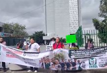 No hay personal y estamos rebasados: trabajadores del IMSS alzan la voz por más insumos