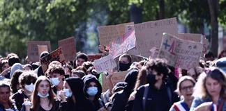 Cientos de liceos cerrados en Francia por protestas estudiantiles Cientos de liceos cerrados en Francia por protestas estudiantiles