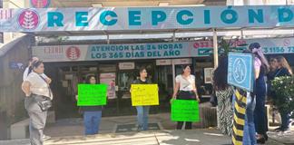 Vecinos llevan a Derechos Humanos queja contra el SIAPA por aguas negras Vecinos llevan a Derechos Humanos queja contra el SIAPA por aguas negras