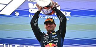 Verstappen conquista su primera victoria del año Verstappen conquista su primera victoria del año