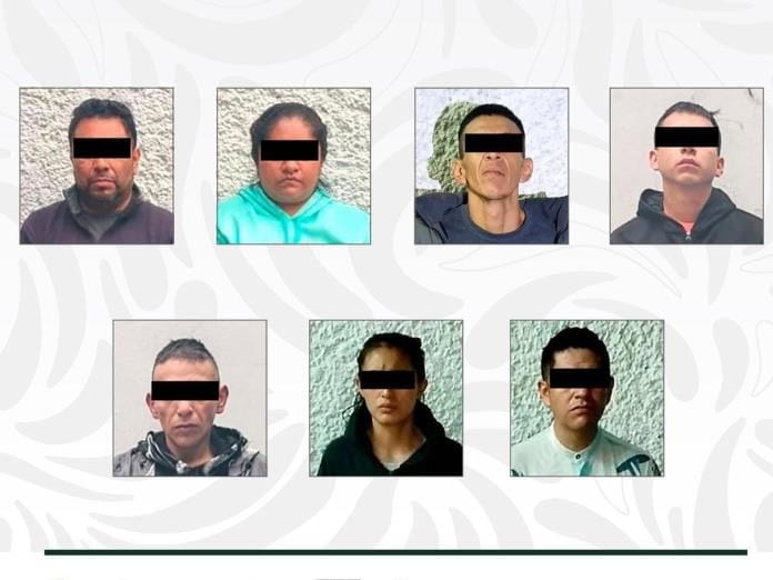 Detienen a siete integrantes de un grupo delictivo tras allanamientos en Ciudad de México Detienen a siete integrantes de un grupo delictivo tras allanamientos en Ciudad de México