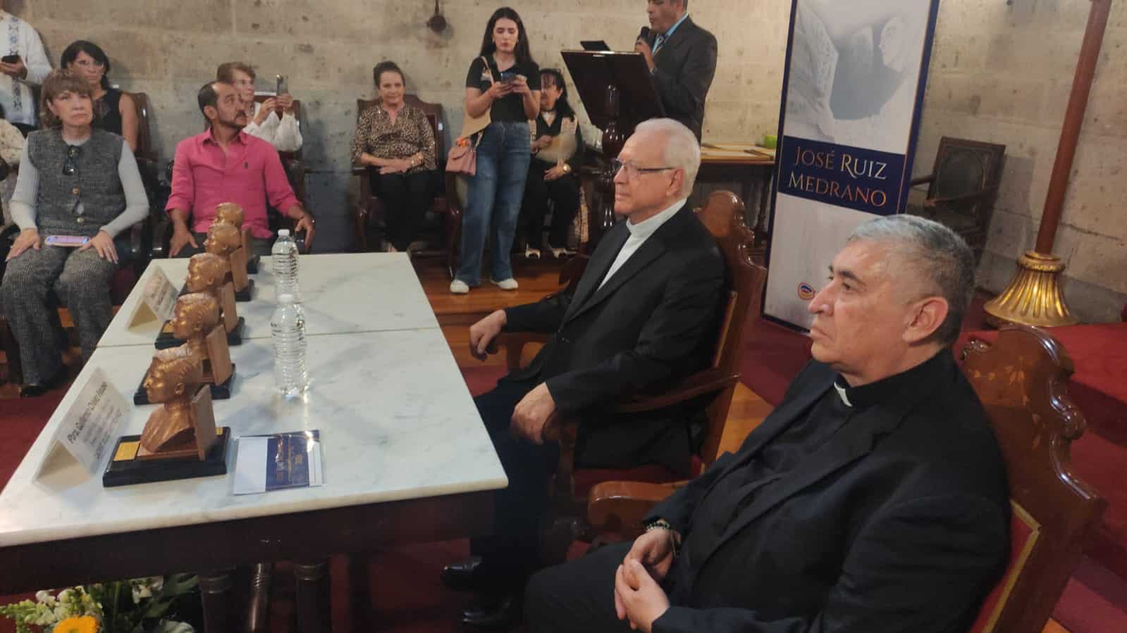 Premian a Ignacio Pérez Vega, de UDG Noticias, como Comunicador 2026 Premian a Ignacio Pérez Vega, de UDG Noticias, como Comunicador 2026