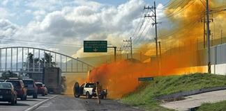Derrame de &aacute;cido clorh&iacute;drico provoca cierre en carretera a Chapala