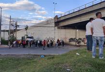 Parques Colón vuelve a protestar; reclama agua en condiciones adecuadas Parques Colón vuelve a protestar; reclama agua en condiciones adecuadas