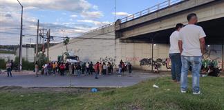Parques Col&oacute;n vuelve a protestar; reclama agua en condiciones adecuadas