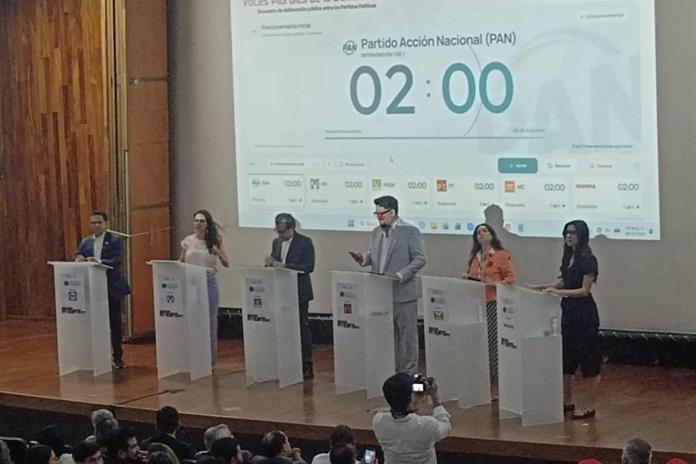 Exigen agua limpia y gritan “Fuera Morena” en encuentro del IEPC Jalisco Exigen agua limpia y gritan “Fuera Morena” en encuentro del IEPC Jalisco