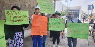 Pacientes renales exigen agua limpia para no perder sus hemodi&aacute;lisis