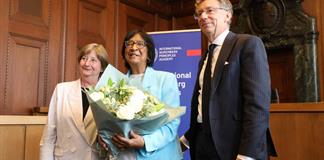 La jueza especializada en crímenes internacionales Navi Pillay gana el Nobel de la Paz La jueza especializada en crímenes internacionales Navi Pillay gana el Nobel de la Paz