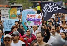 ¿Cuántas personas asistieron a la marcha por el agua sucia? Análisis estima más del doble que el Gobierno