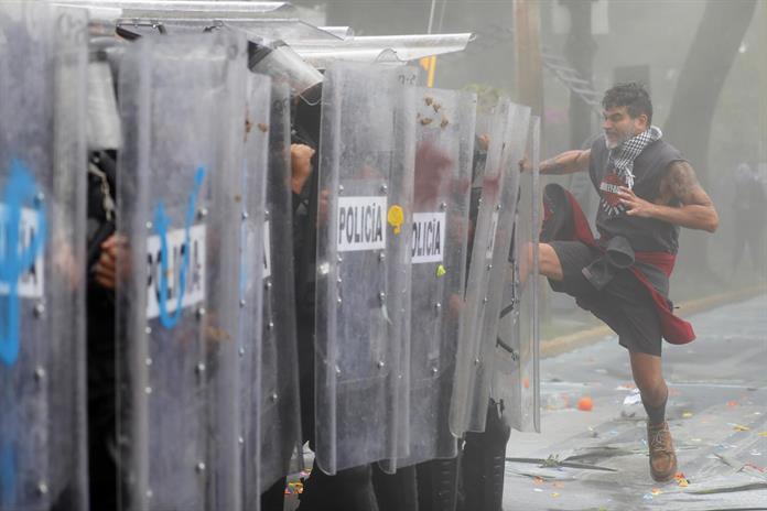 El Gobierno de Jalisco debió detener a los que causaron destrozos: Alberto Cárdenas El Gobierno de Jalisco debió detener a los que causaron destrozos: Alberto Cárdenas