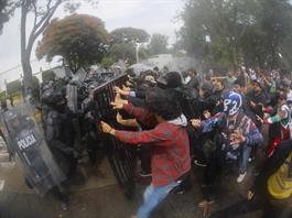 Liberan a seis manifestantes más; suman 18 personas en libertad tras protesta en Casa Jalisco Liberan a seis manifestantes más; suman 18 personas en libertad tras protesta en Casa Jalisco