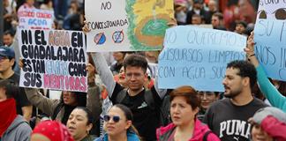 ITESO exige esclarecer detenciones tras marcha por el agua; confirma que uno de sus egresados sigue detenido ITESO exige esclarecer detenciones tras marcha por el agua; confirma que uno de sus egresados sigue detenido