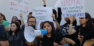 Pablo Lemus justifica violencia policial en protesta por agua contaminada en Jalisco Pablo Lemus justifica violencia policial en protesta por agua contaminada en Jalisco