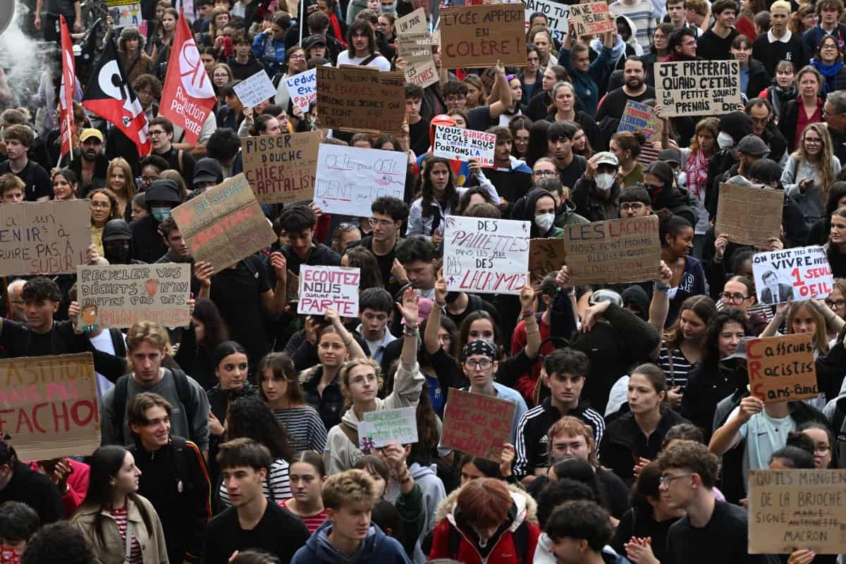 ¡Somos el futuro!: las protestas estudiantiles regresan a las calles de Francia