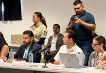 Abren investigación para dar con quien ordenó a bomberos de Zapopan lanzar agua a manifestantes