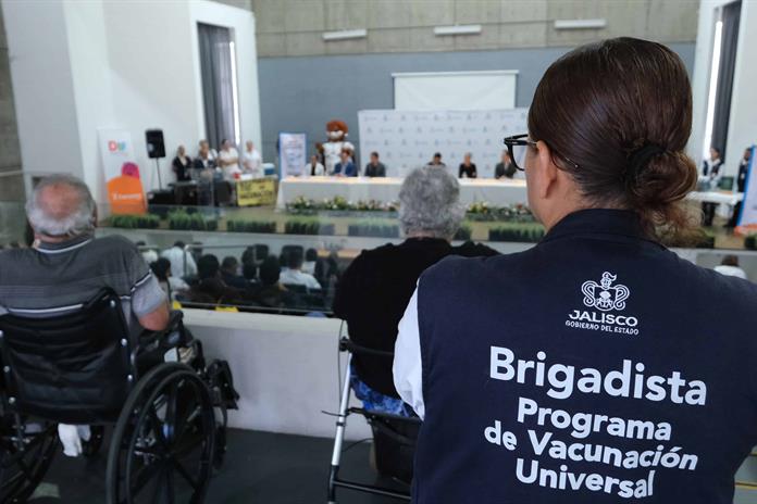 Jalisco arranca campaña de vacunación invernal con más de 3.3 millones de dosis contra Influenza y COVID-19 Jalisco arranca campaña de vacunación invernal con más de 3.3 millones de dosis contra Influenza y COVID-19