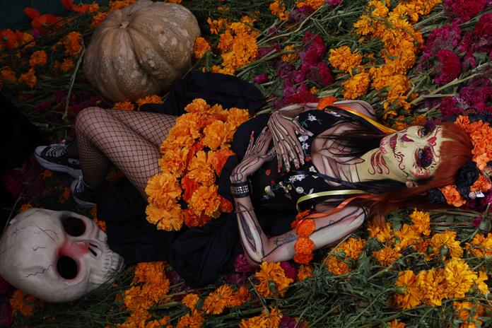 Halloween y el Día de Muertos, dos miradas al más allá Halloween y el Día de Muertos, dos miradas al más allá