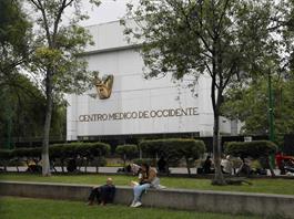 Familias de bebés fallecidos en Guadalajara denuncian negligencia en hospitales públicos Familias de bebés fallecidos en Guadalajara denuncian negligencia en hospitales públicos