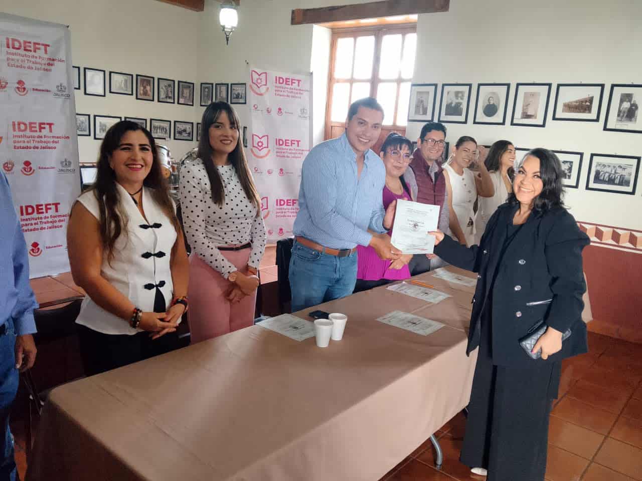 IDEFT capacita a 29 personas para cuidar a adultos mayores en Jalisco