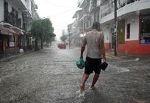 Trudy se intensifica a huracán frente al Pacífico mexicano y amenaza con fuertes lluvias Trudy se intensifica a huracán frente al Pacífico mexicano y amenaza con fuertes lluvias