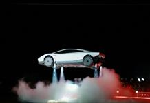 Elon Musk presenta el auto volador de Tesla