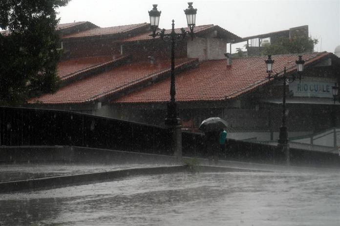 El huracán Trudy baja a categoría 1 pero mantiene la alerta por lluvias El huracán Trudy baja a categoría 1 pero mantiene la alerta por lluvias