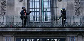 El Louvre y la seguridad, un tema pendiente un a&ntilde;o despu&eacute;s del robo de joyas