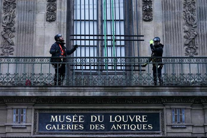 El Louvre y la seguridad, un tema pendiente un año después del robo de joyas El Louvre y la seguridad, un tema pendiente un año después del robo de joyas
