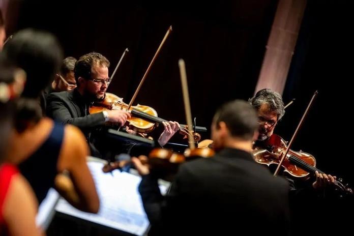 Solistas de América llevará las serenatas de Mozart, Elgar y Tchaikovsky a Autlán y Ciudad Guzmán Solistas de América llevará las serenatas de Mozart, Elgar y Tchaikovsky a Autlán y Ciudad Guzmán