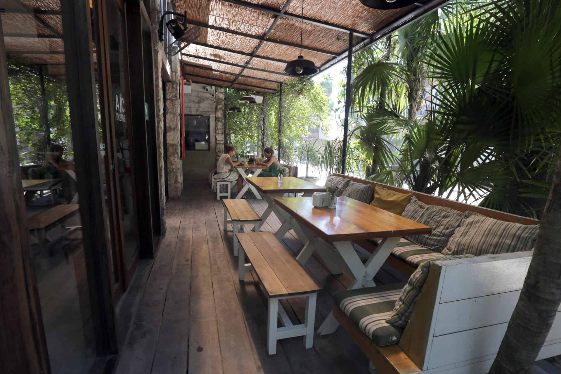 Altos costos y sargazo ponen en alerta a Tulum, joya turística del Caribe mexicano Altos costos y sargazo ponen en alerta a Tulum, joya turística del Caribe mexicano