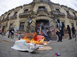 Marchas en Jalisco: ocho años de daños, incendios y detenciones Marchas en Jalisco: ocho años de daños, incendios y detenciones