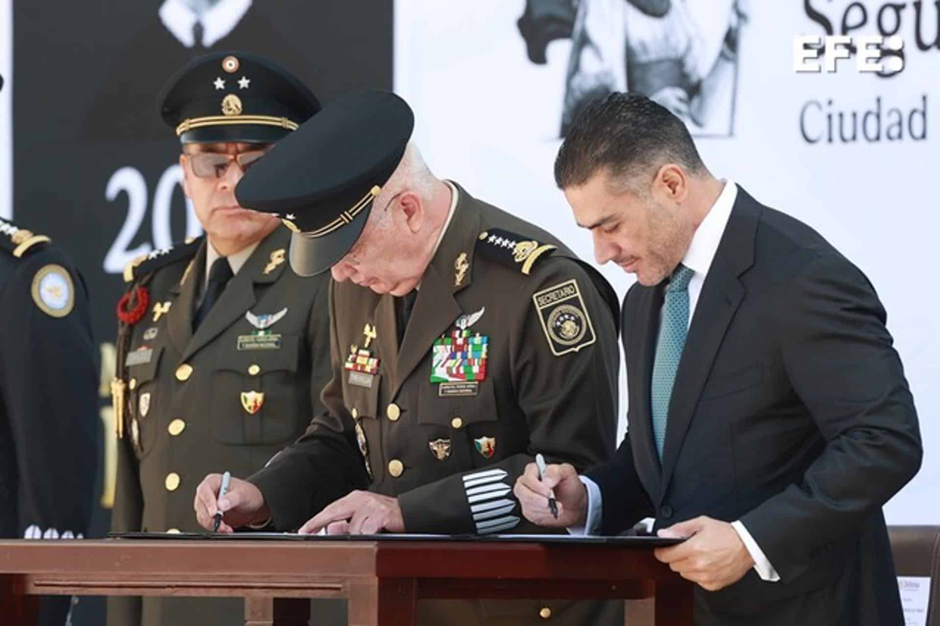 México conectará a la Guardia Nacional con un sistema central de inteligencia criminal México conectará a la Guardia Nacional con un sistema central de inteligencia criminal