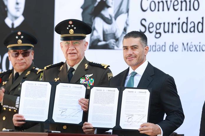México conectará a la Guardia Nacional con un sistema central de inteligencia criminal México conectará a la Guardia Nacional con un sistema central de inteligencia criminal